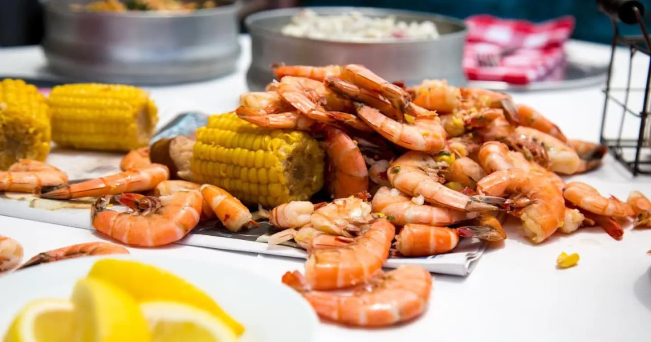 Shrimp Boil Cabaret and Culinary Experience - image 3